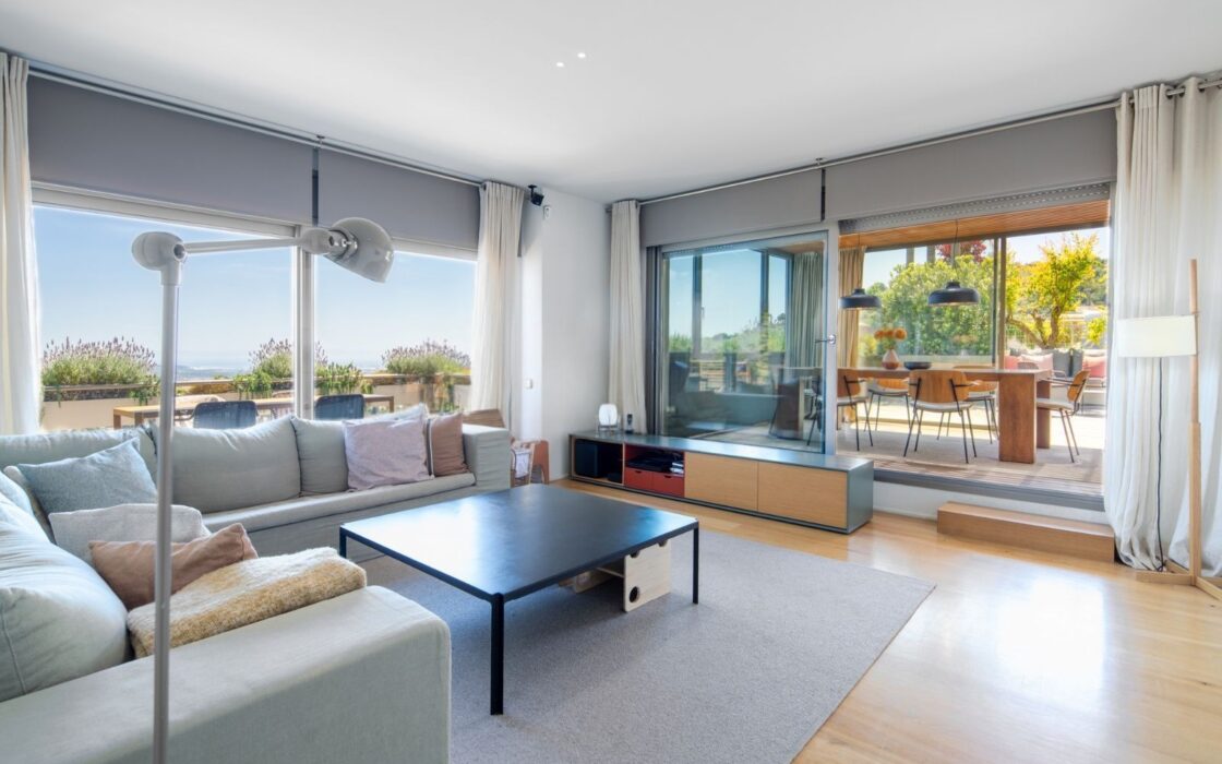 Ексклюзивний пентхаус з терасами в Барселоні 160 кв.м