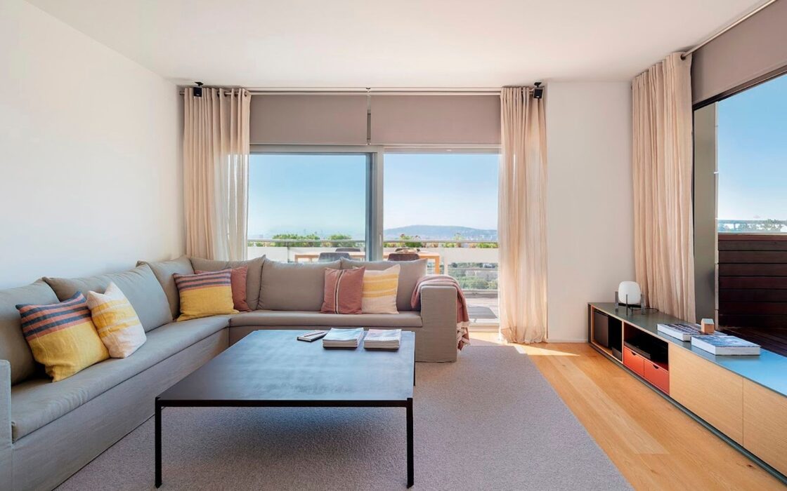 Ексклюзивний пентхаус з терасами в Барселоні 160 кв.м