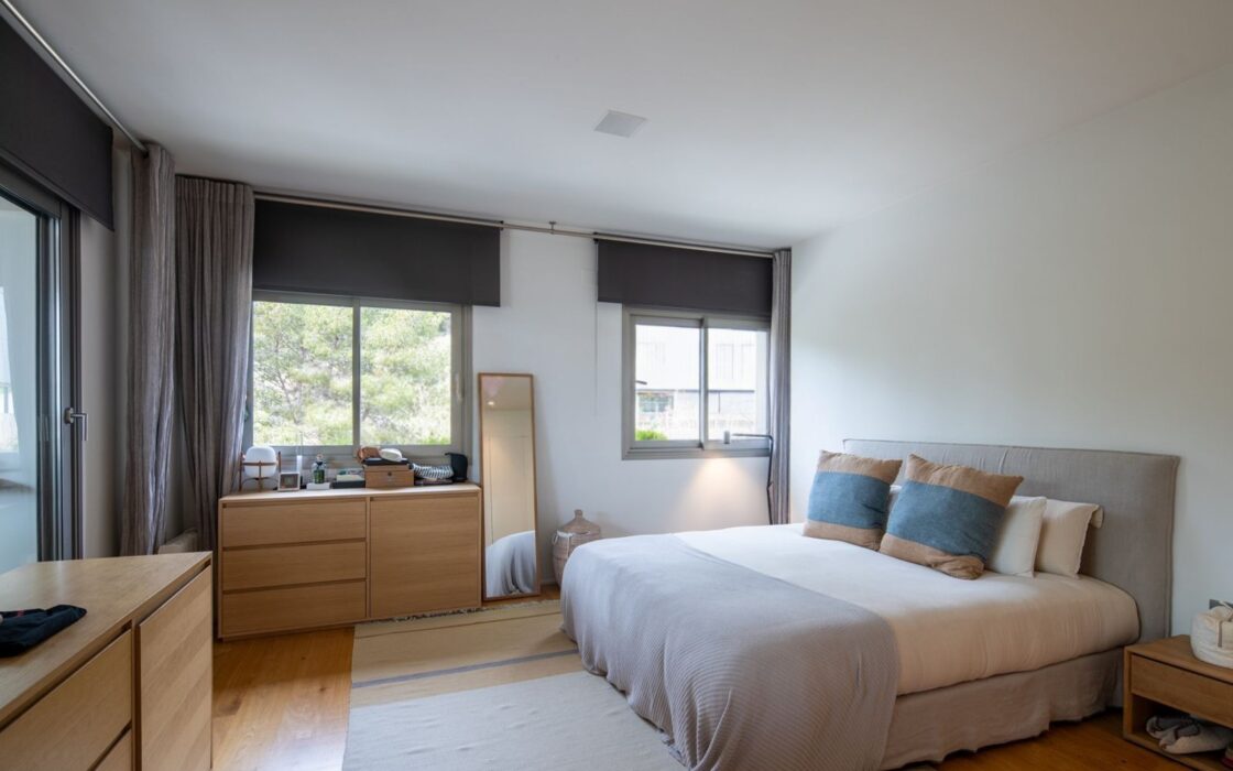 Ексклюзивний пентхаус з терасами в Барселоні 160 кв.м