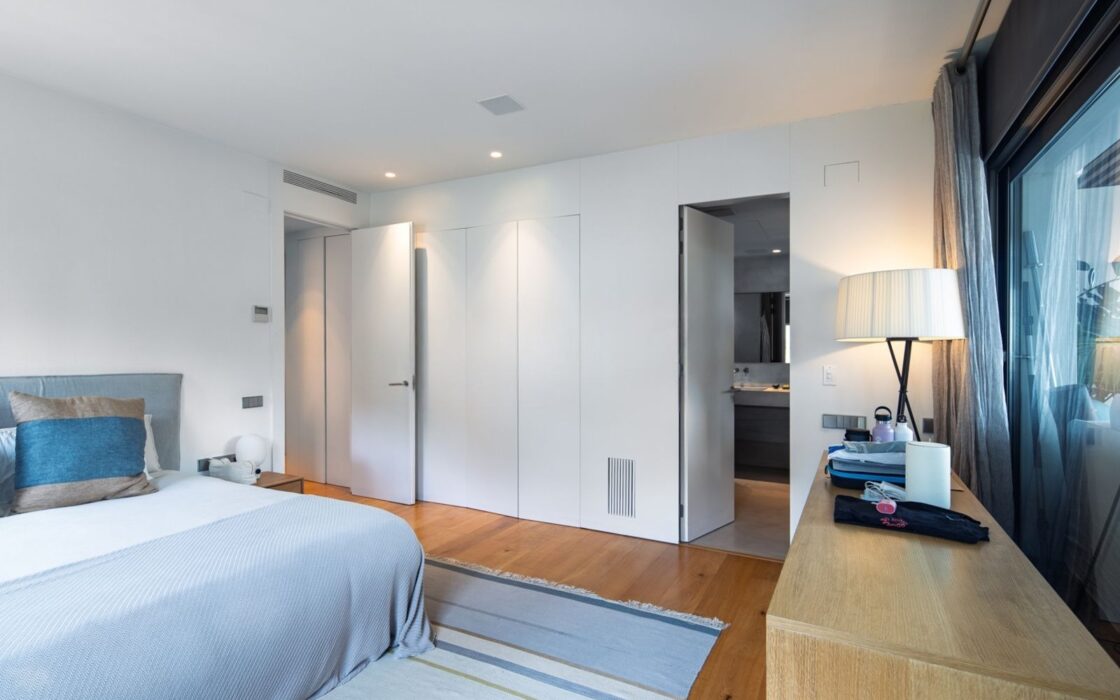 Ексклюзивний пентхаус з терасами в Барселоні 160 кв.м