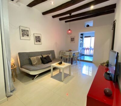 Квартира 60 кв.м з терасою в центрі Барселони