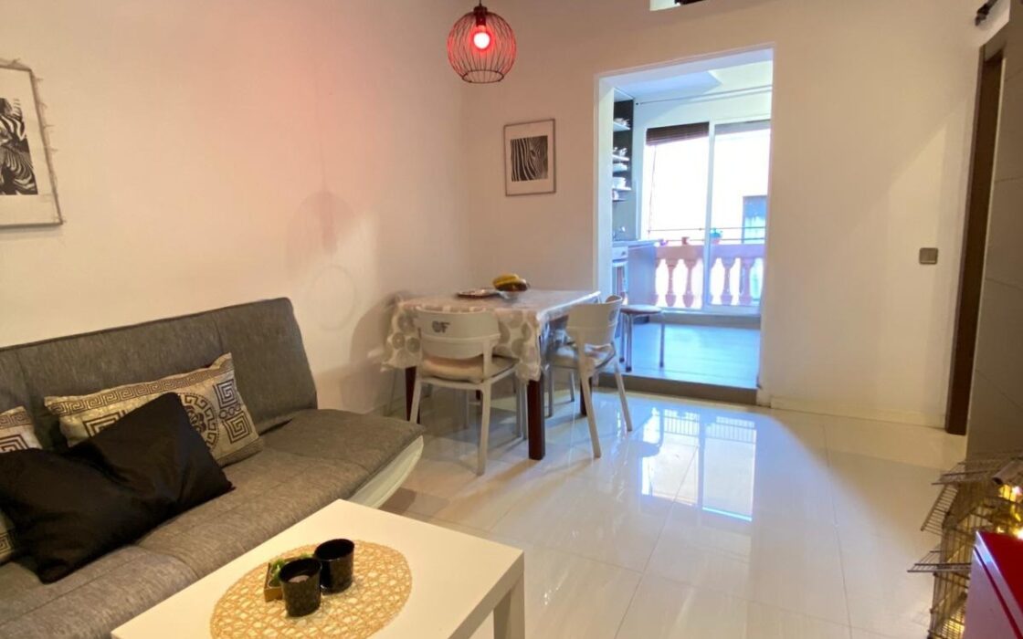 Квартира 60 кв.м з терасою в центрі Барселони