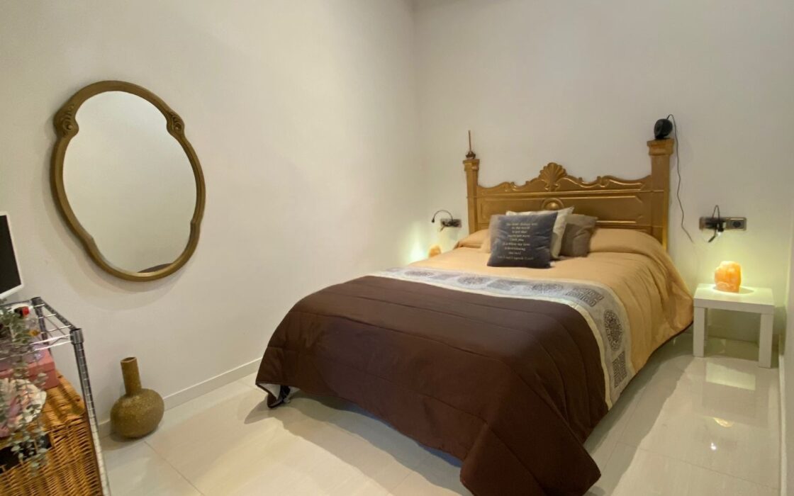 Квартира 60 кв.м з терасою в центрі Барселони