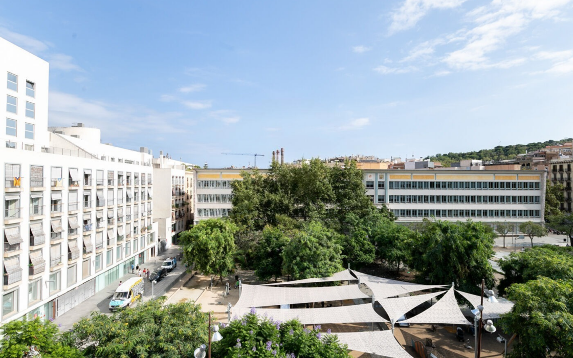 Квартира 50 кв.м з балконом в центрі Барселони