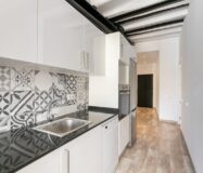 Квартира з балконом в Ель Борн, Барселона, 73 кв.м.