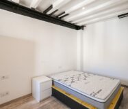 Квартира з балконом в Ель Борн, Барселона, 73 кв.м.