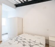 Квартира з балконом в Ель Борн, Барселона, 73 кв.м.