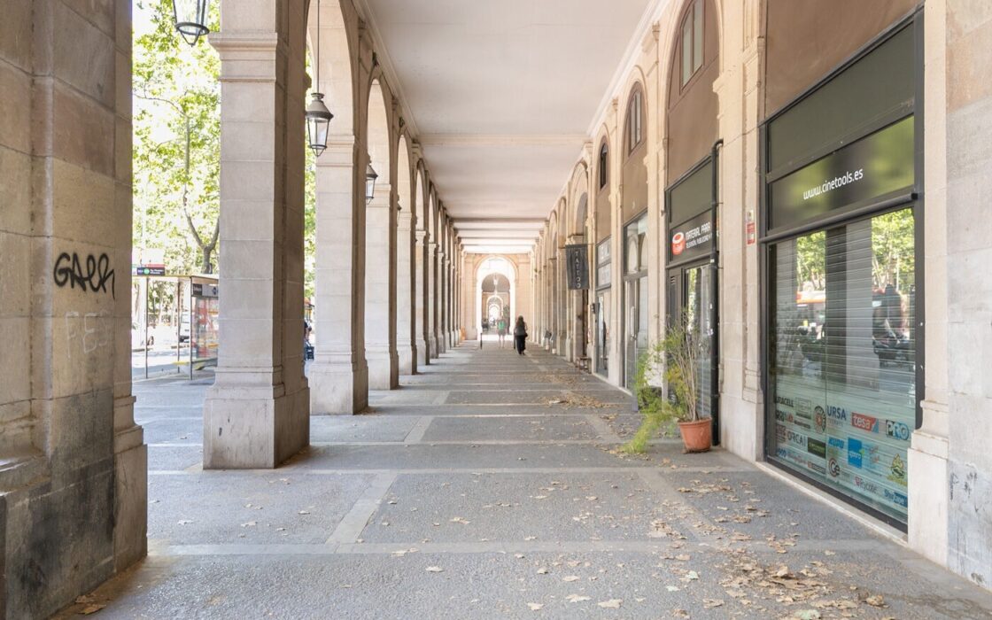 Квартира з балконом в Ель Борн, Барселона, 73 кв.м.