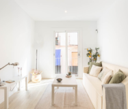 Сучасна квартира 54 кв.м в центрі Барселони з ремонтом