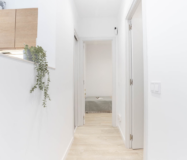 Сучасна квартира 54 кв.м в центрі Барселони з ремонтом