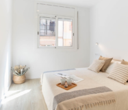 Сучасна квартира 54 кв.м в центрі Барселони з ремонтом