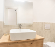 Сучасна квартира 54 кв.м в центрі Барселони з ремонтом