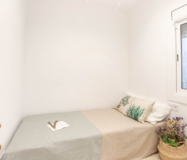 Сучасна квартира 54 кв.м в центрі Барселони з ремонтом