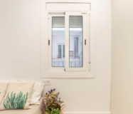 Сучасна квартира 54 кв.м в центрі Барселони з ремонтом