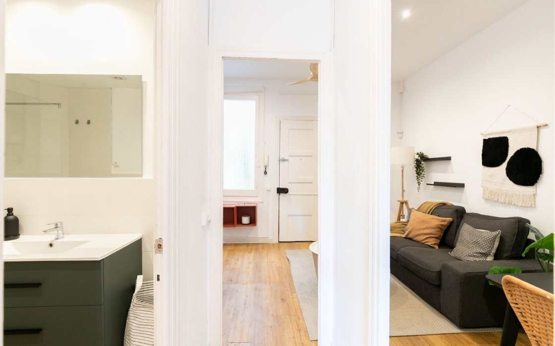 Квартира 71 кв.м в Барселоні у музею MACBA з ванною