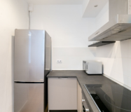 Квартира 71 кв.м в Барселоні у музею MACBA з ванною