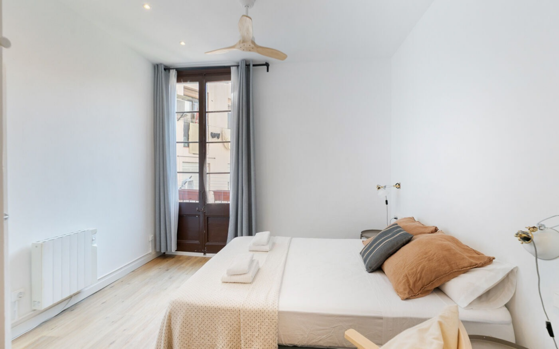 Квартира 71 кв.м в Барселоні у музею MACBA з ванною