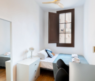 Квартира 71 кв.м в Барселоні у музею MACBA з ванною