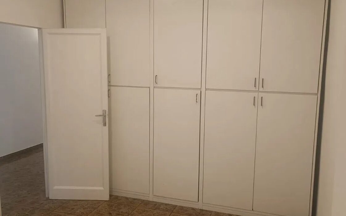 Квартира 80 кв.м в Сант-Антони, Барселона з балконом