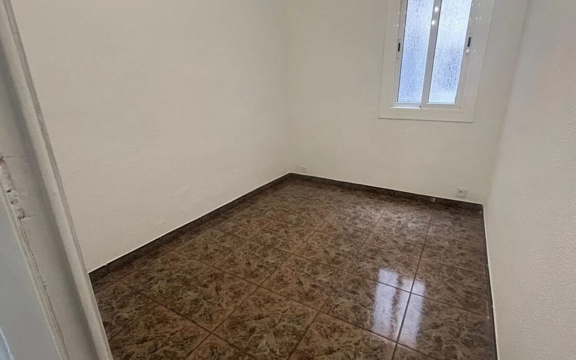 Квартира 80 кв.м в Сант-Антони, Барселона з балконом