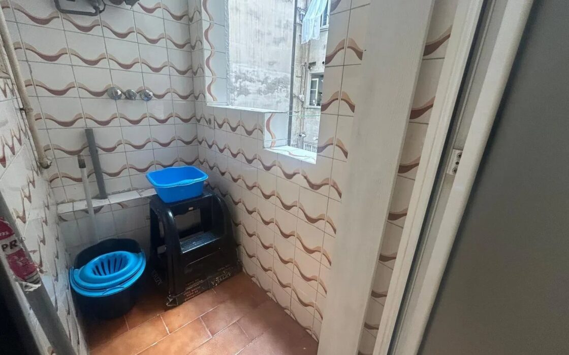 Квартира 80 кв.м в Сант-Антони, Барселона з балконом