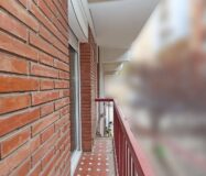 Світла квартира 80 кв.м в Побле-Сек, Барселона з балконом