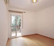 Світла квартира 80 кв.м в Побле-Сек, Барселона з балконом