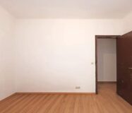 Світла квартира 80 кв.м в Побле-Сек, Барселона з балконом