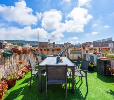 Квартира з терасою в Равалі, Барселона, 64 кв.м, 2 спальні