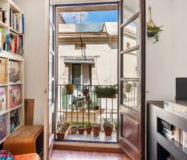 Квартира з терасою в Равалі, Барселона, 64 кв.м, 2 спальні