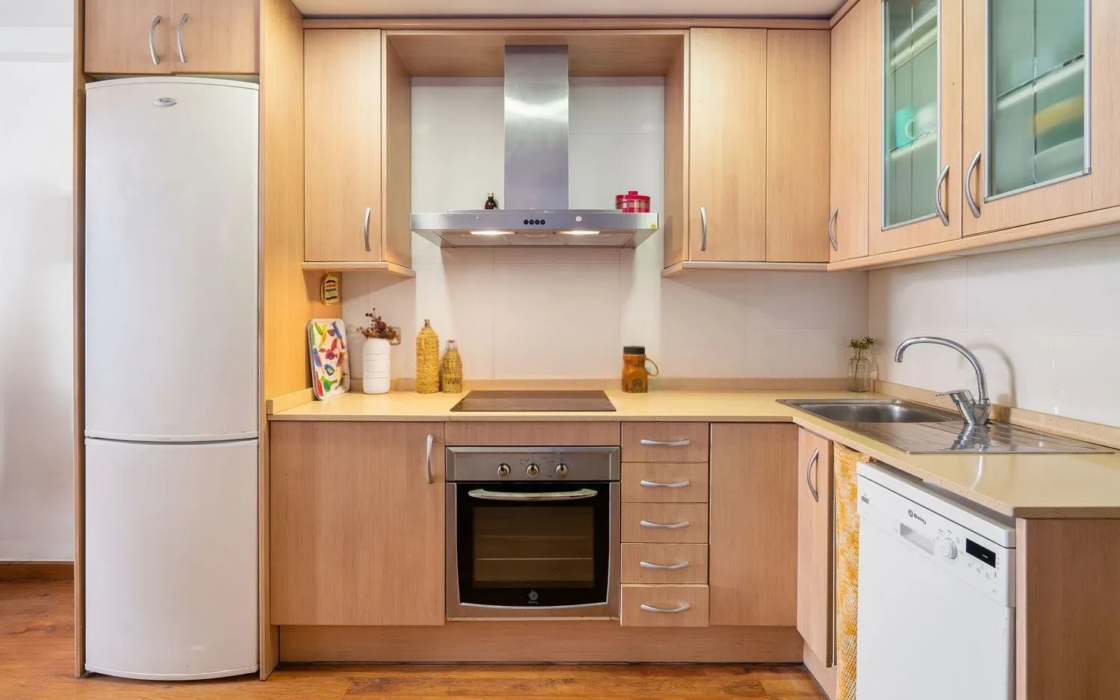 Квартира з терасою в Равалі, Барселона, 64 кв.м, 2 спальні