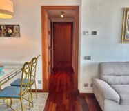 Елегантна квартира 78 кв.м на верхньому поверсі Барселони