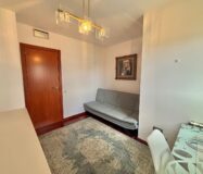 Елегантна квартира 78 кв.м на верхньому поверсі Барселони