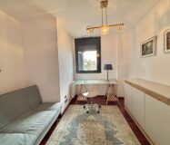 Елегантна квартира 78 кв.м на верхньому поверсі Барселони