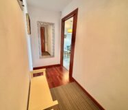 Елегантна квартира 78 кв.м на верхньому поверсі Барселони