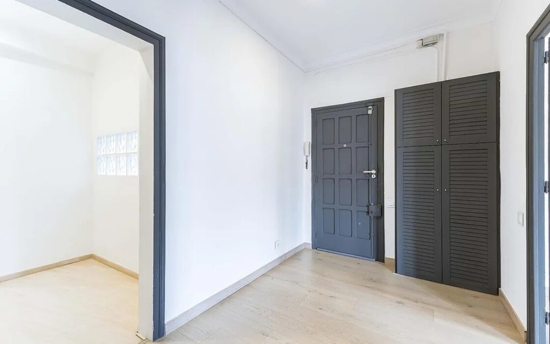 Світла квартира 170 кв.м в районі Саррія, Барселона