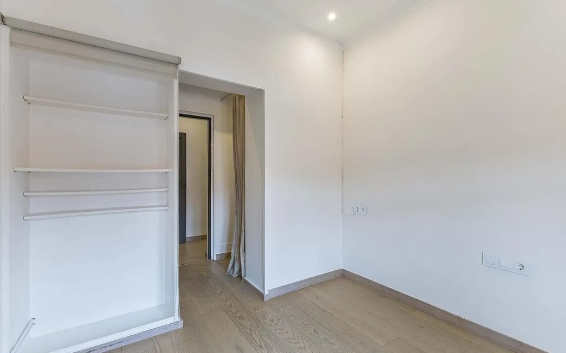 Світла квартира 170 кв.м в районі Саррія, Барселона