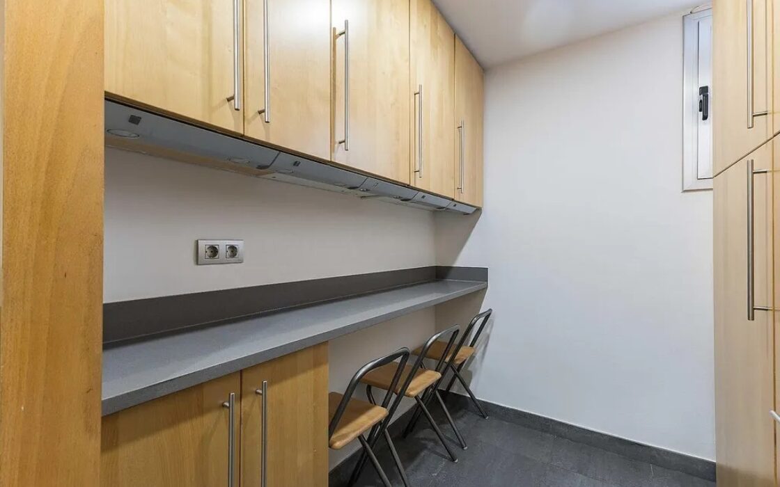 Світла квартира 170 кв.м в районі Саррія, Барселона