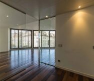 Світла квартира в Саррії з балконом та паркуванням 100 кв.м