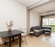 Светлая квартира с балконом в Барселоне, 110 кв.м., 3 спальни