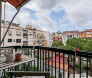 Светлая квартира с балконом в Барселоне, 110 кв.м., 3 спальни