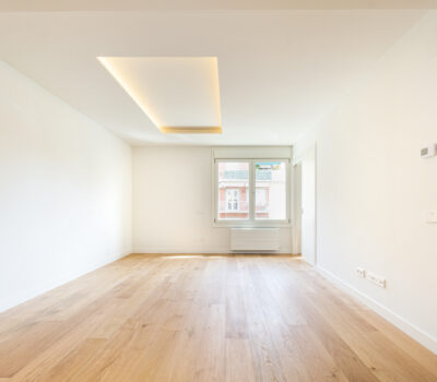 Стильная квартира с террасой в Эшампле, Барселона, 120 кв.м.