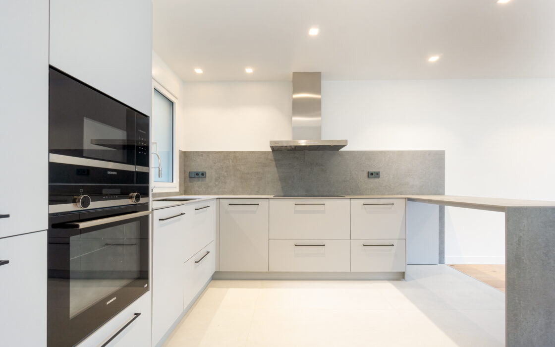 Стильная квартира с террасой в Эшампле, Барселона, 120 кв.м.