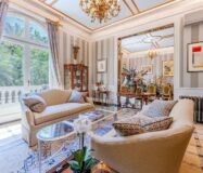 Ексклюзивна дизайнерська квартира з терасою в Барселоні 300 кв.м