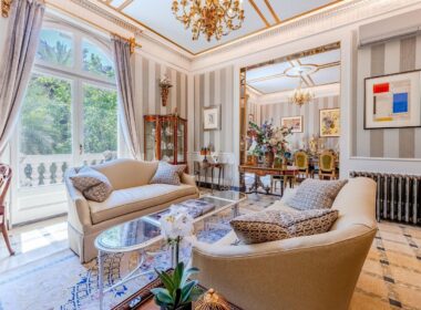 Ексклюзивна дизайнерська квартира з терасою в Барселоні 300 кв.м