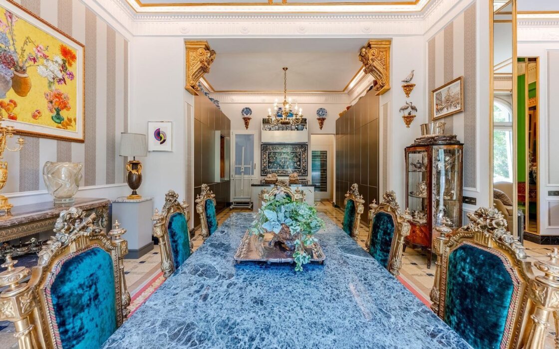 Ексклюзивна дизайнерська квартира з терасою в Барселоні 300 кв.м