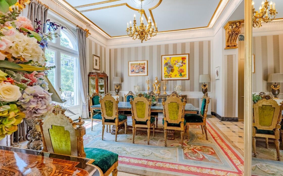 Ексклюзивна дизайнерська квартира з терасою в Барселоні 300 кв.м