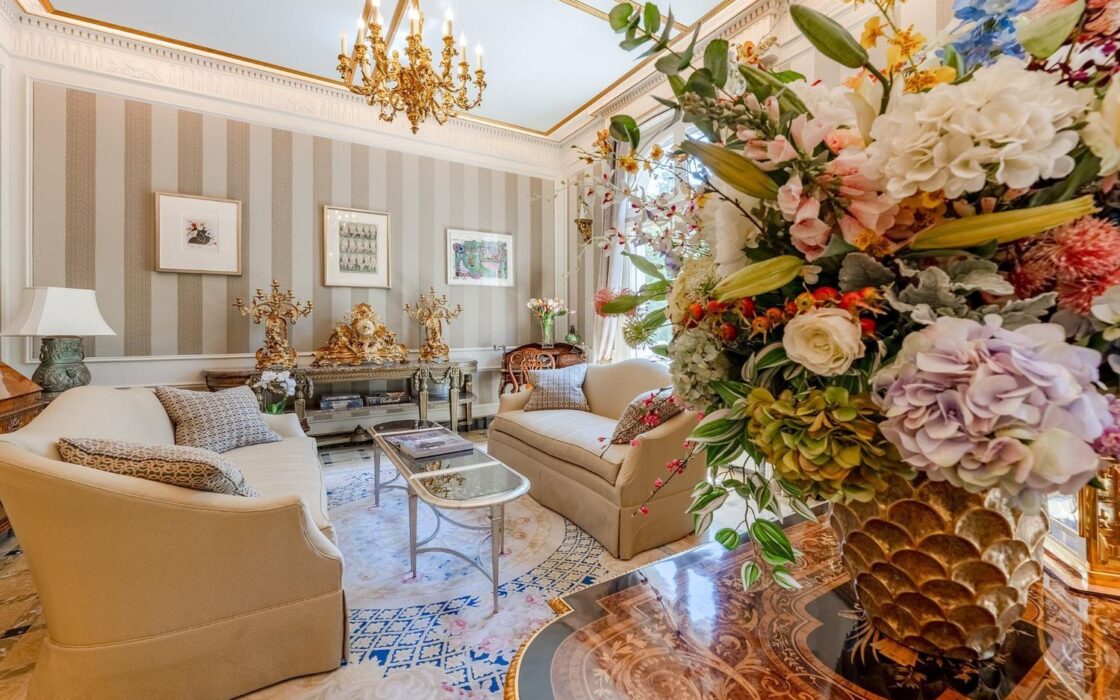 Ексклюзивна дизайнерська квартира з терасою в Барселоні 300 кв.м