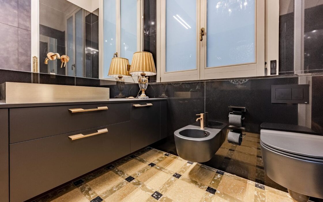 Ексклюзивна дизайнерська квартира з терасою в Барселоні 300 кв.м