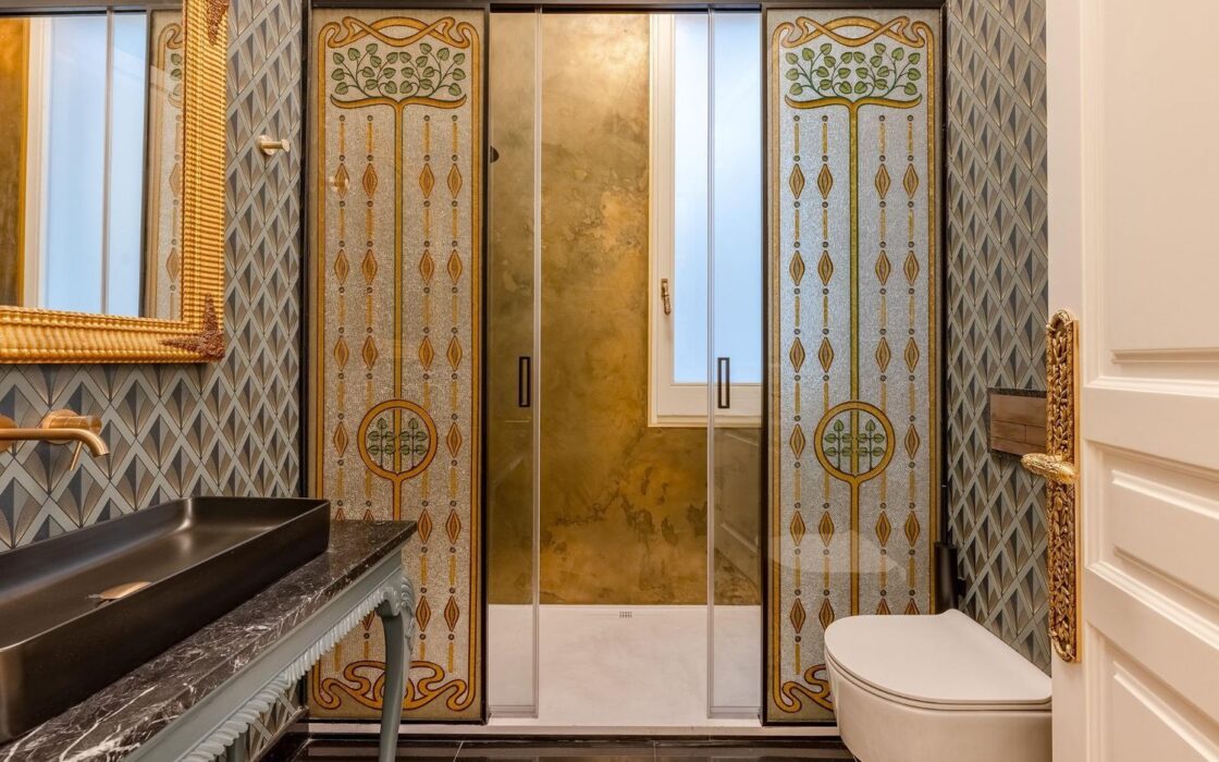 Ексклюзивна дизайнерська квартира з терасою в Барселоні 300 кв.м